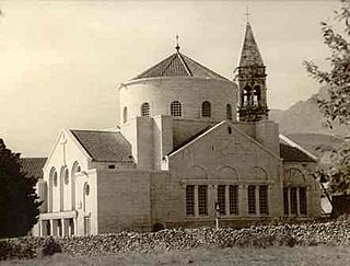 Franjevački samostan i crkva sv. Marije u Makarskoj