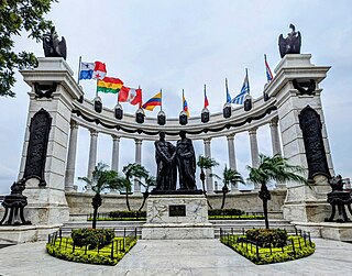 Rotonda statue to Simon Bolivar and San Martin