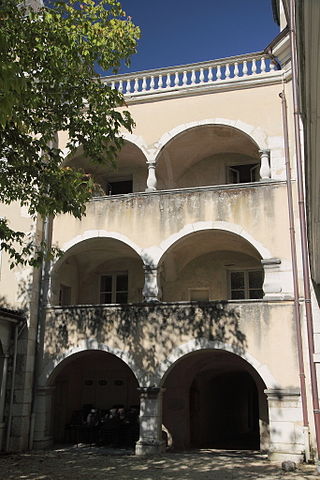 Hôtel Brillat-Savarin