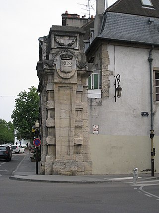 Porte Saint-Pierre