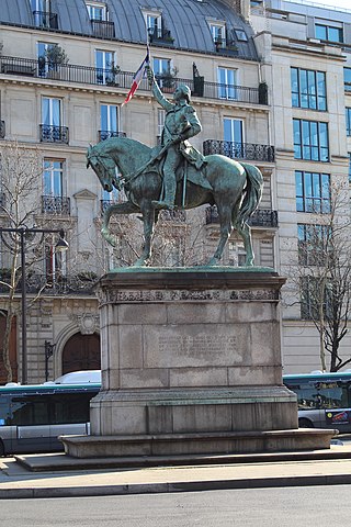 George Washington Statue