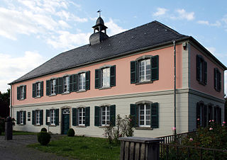 Schumannhaus und Schumann-Grabmal