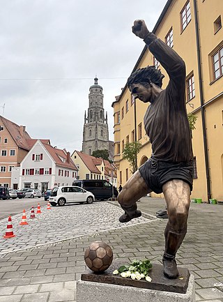 Gerd Müller Statue