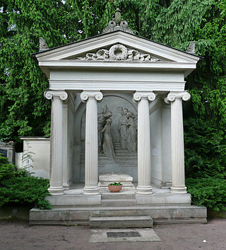 Grabmal für Karl und Klara May