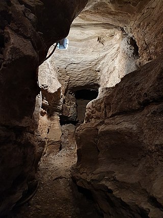 Karsthöhle Dienstedt