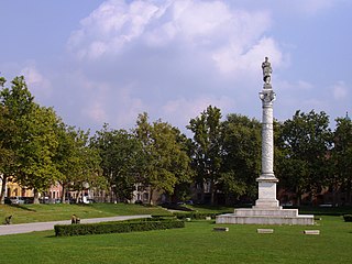 Monumento a Ludovico Ariosto