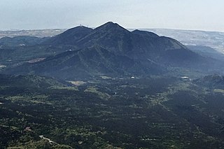 孝霊山