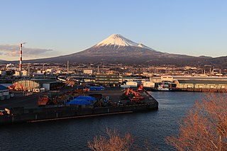 富士と港の見える公園