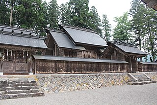 長瀧白山神社