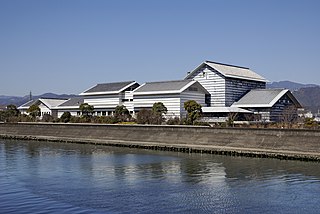 高知県立美術館