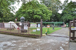 Takaoka Castle Park Zoo