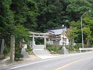 絹巻神社