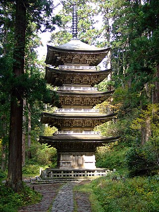 Five stories Pagoda