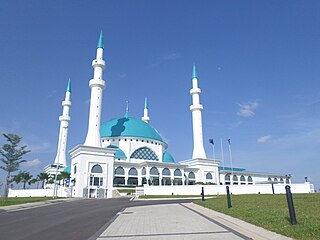 Sultan Iskandar Mosque‎