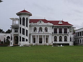 Lizares Mansion