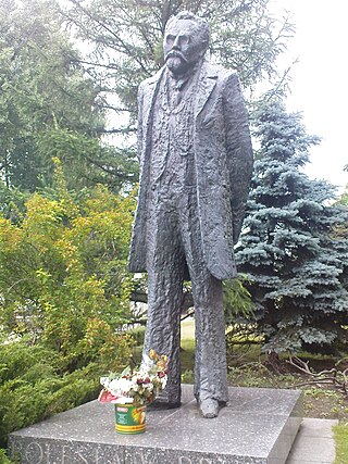 Bolesław Prus Monument