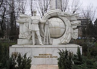 Monumentul Topogeodezilor Militari