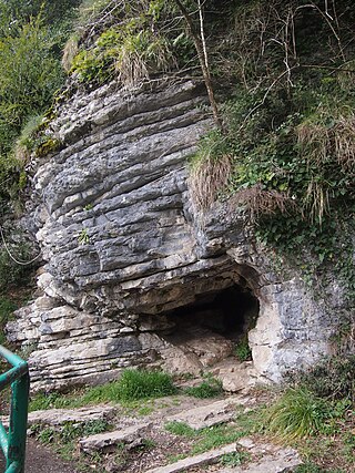 Akhshtyrskaya Cave