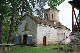 Црква Светог Архангела Лозица