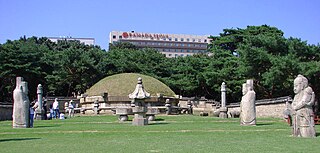 Seolleung / Royal Tomb of Queen Jeonghyeon