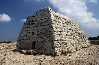 Naveta of Cotaina de Can Rabassó