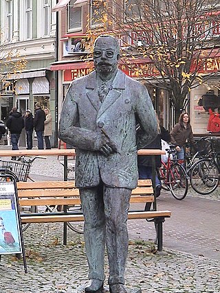Staty över Gustaf Fröding