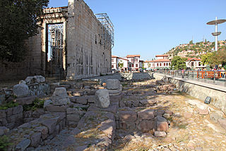 Temple of Augustus and Rome