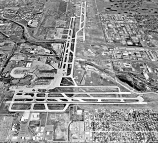 Stapleton International Airport (closed)